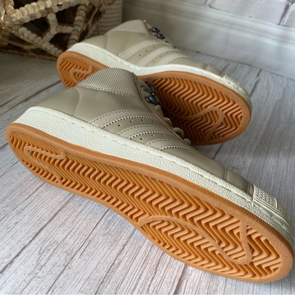 ADIDAS - PRO MODEL SHELL TOES BEIGE SNEAKERS - Picture 7 of 9